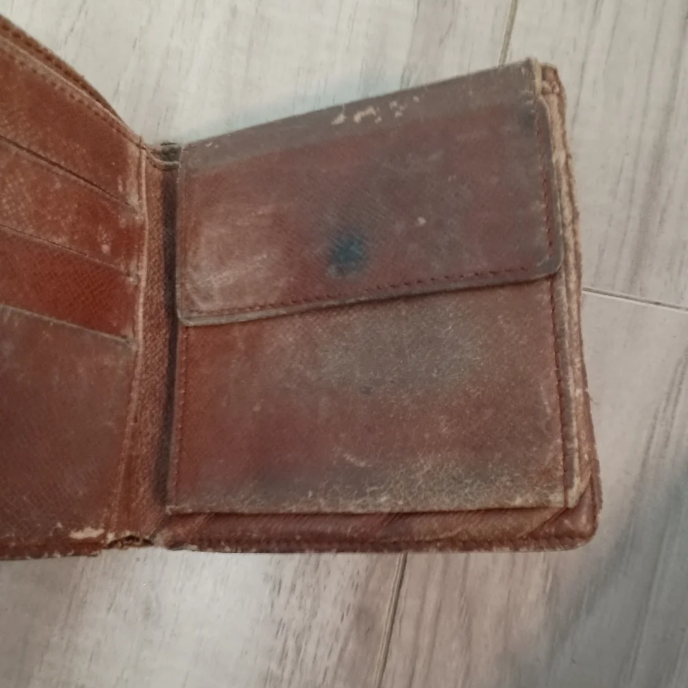 Louis Vuitton Monogram Bifold Wallet Men’s